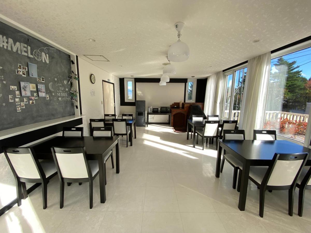 Petit Hotel Melon Nakafurano Dış mekan fotoğraf